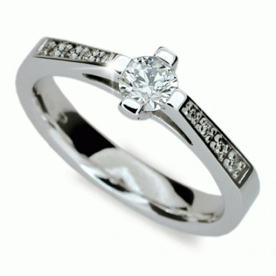 Briliantový prsten Danfil DF1962, materiál bílé zlato 585/1000, 9x briliant SI1/G = 0.516 ct, váha: